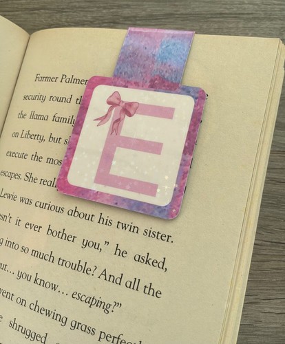 Holographic pink bow - bow, initial