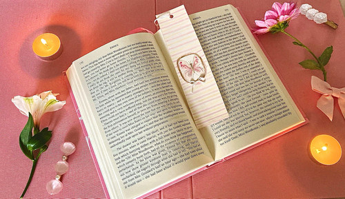 Pink white shabby chic - shabby,