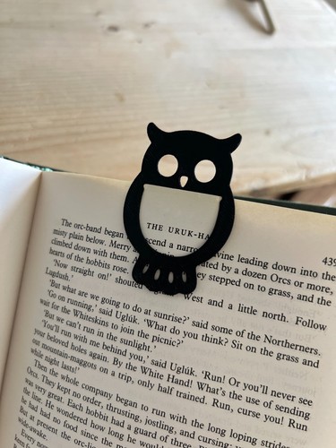 Black owl bookmark for book - black,