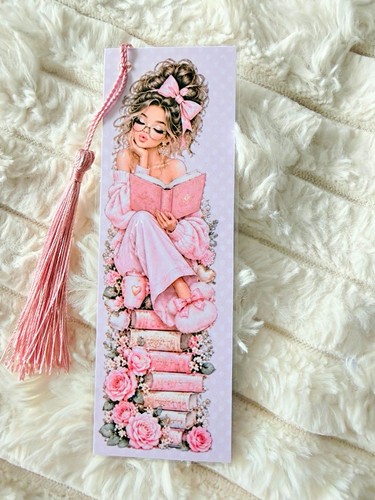 Pink white girl reading - white,